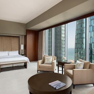 Corner Suite Executive lounge access Suite 1 King